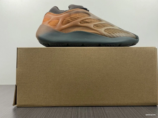 Adidas Boost V3 Copfade GY4109 700 Yeezy 0719